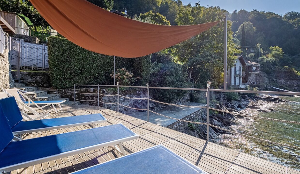 Lezzeno Exclusive Lakefront Property with Boathouse