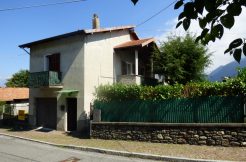 House Cremia with lake view and garden