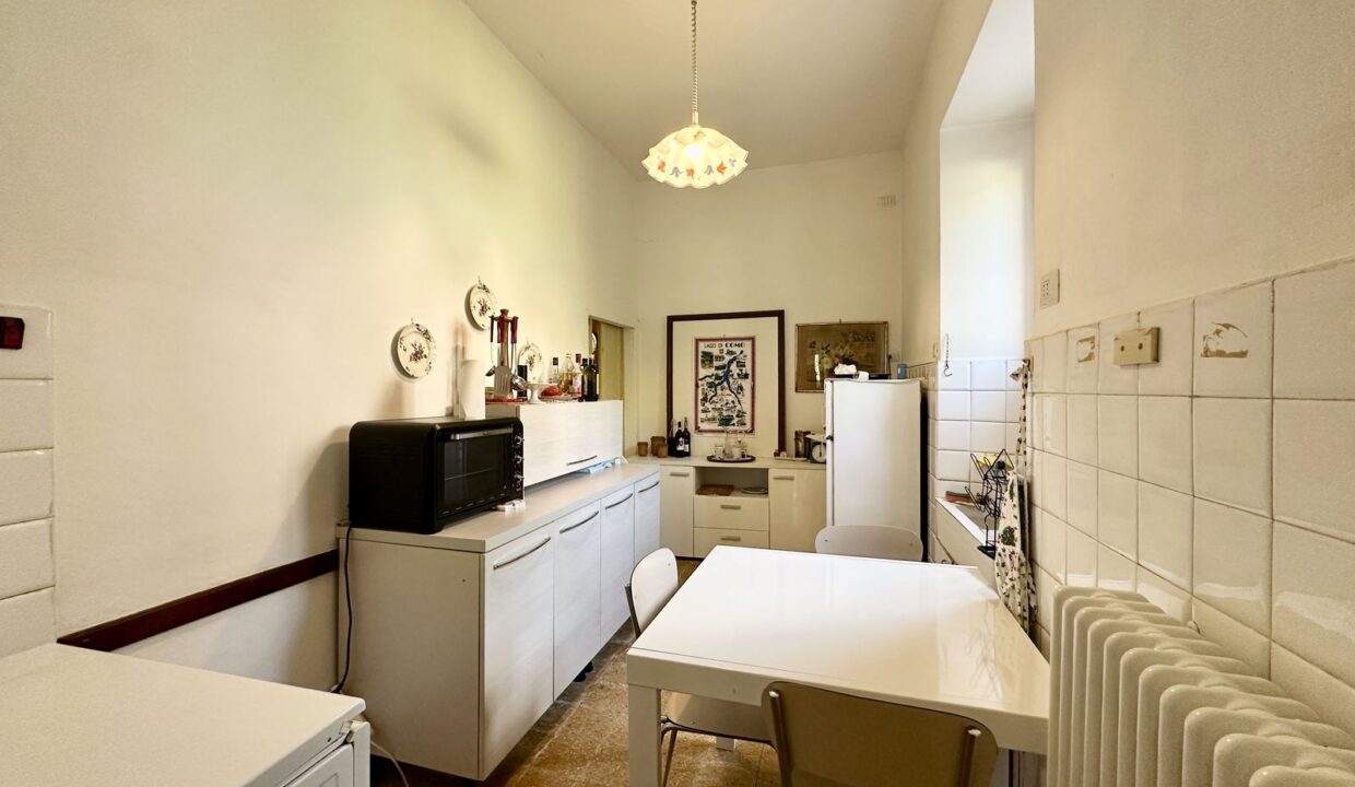 Apartment Front Lake Como with Garden Tremezzina