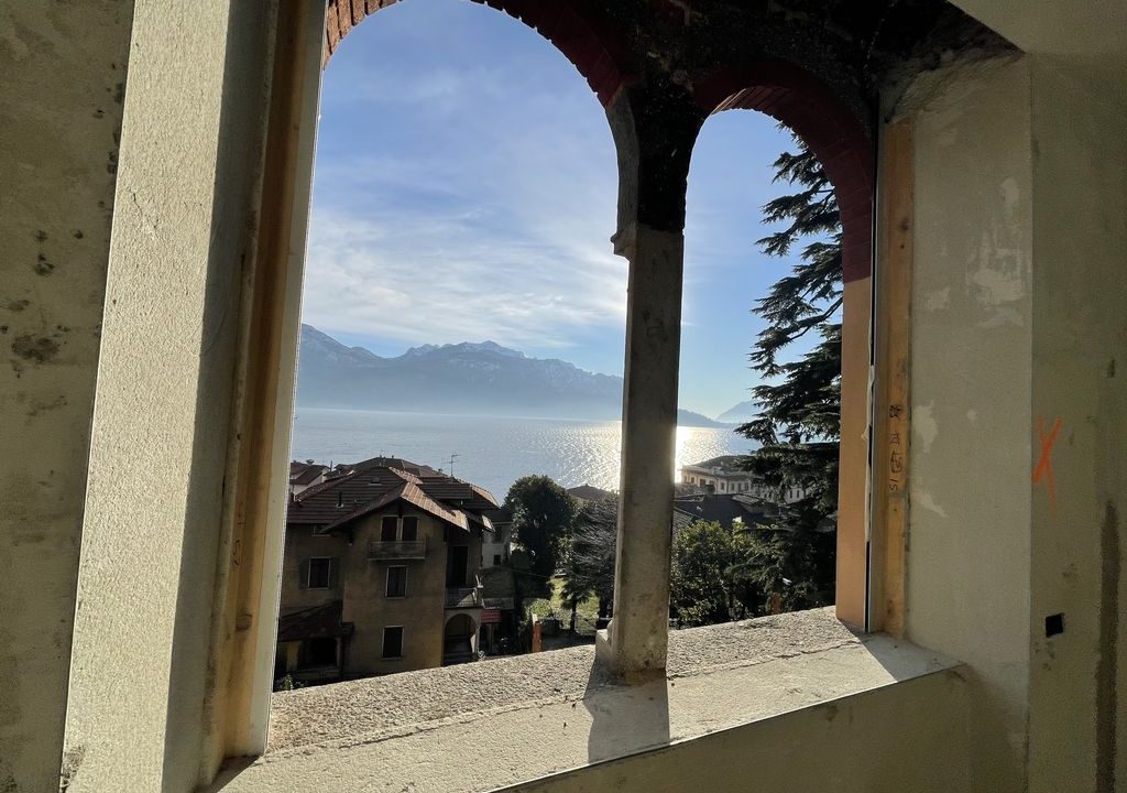 Menaggio Lake Como Apartments in Period Villa - lake view
