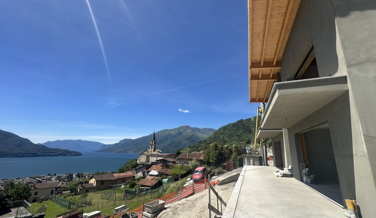 Lake Como Vercana Modern Apartments with Pool