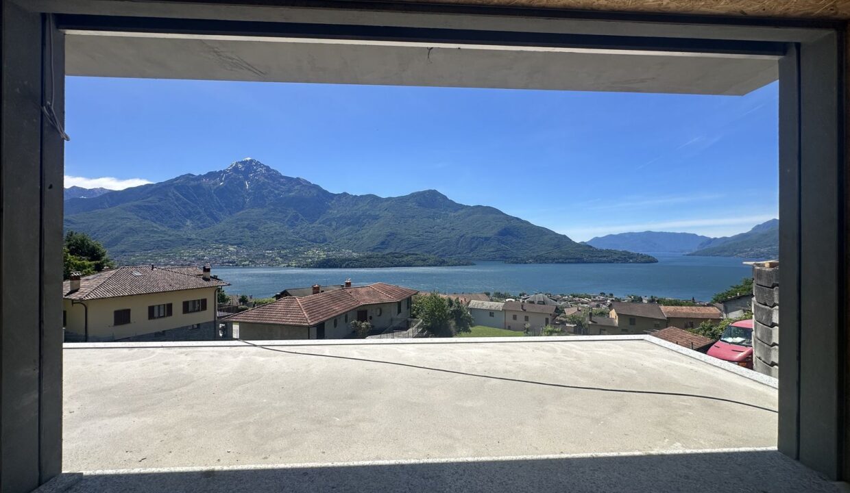 Lake Como Vercana Modern Apartments with Pool