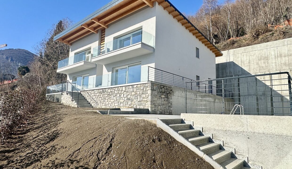 Lake Como Vercana Modern Apartments with Pool