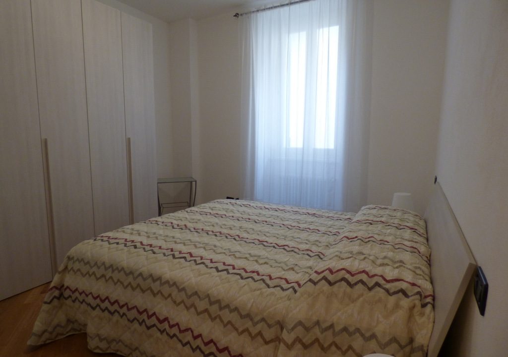 Ap. 2 - Bedroom with window