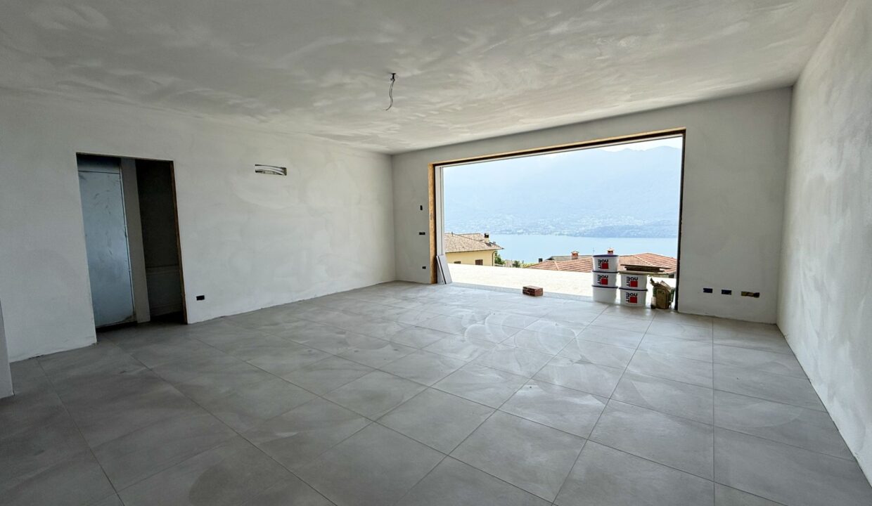Lake Como New Apartment with Terrace Vercana