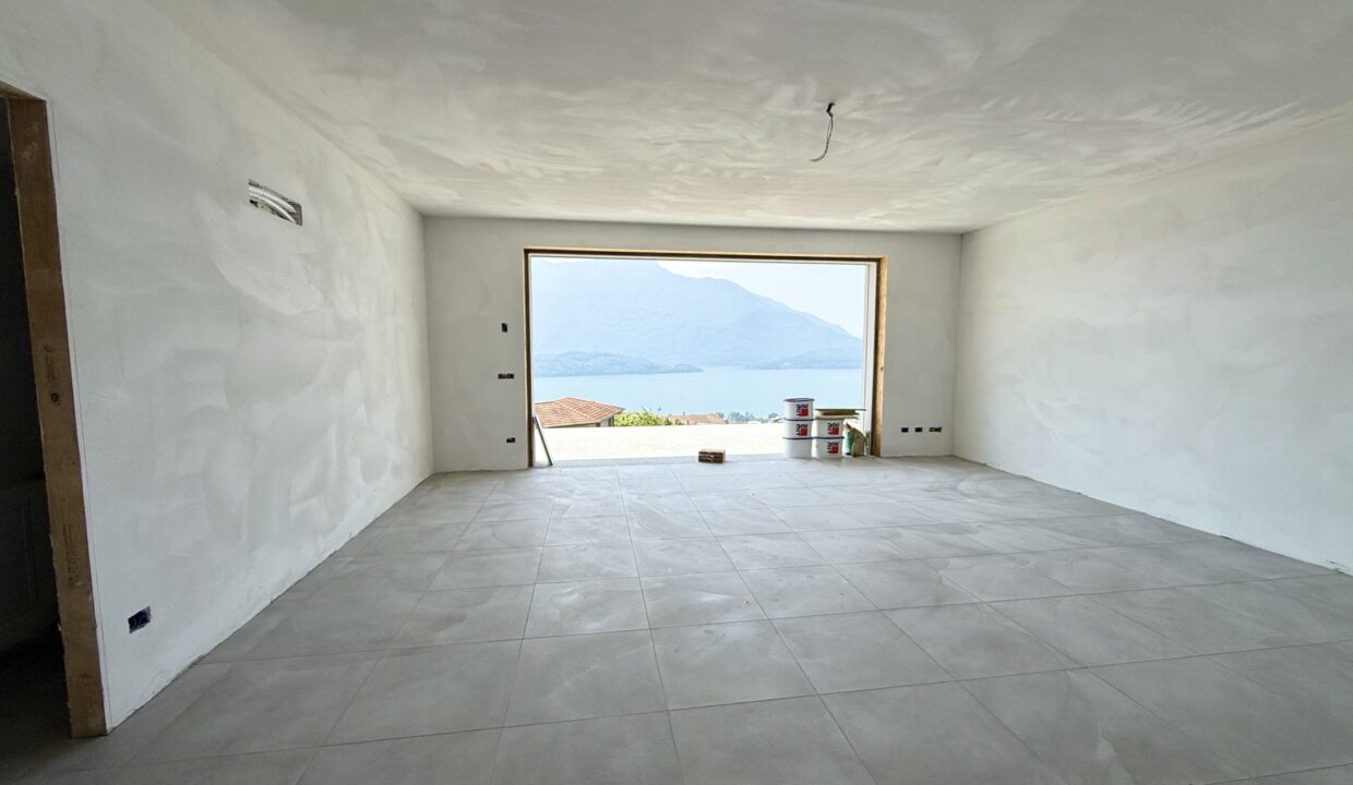 Lake Como New Apartment with Terrace Vercana
