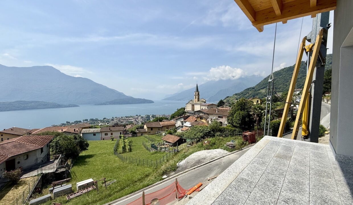 Lake Como Vercana Modern Apartments with Pool