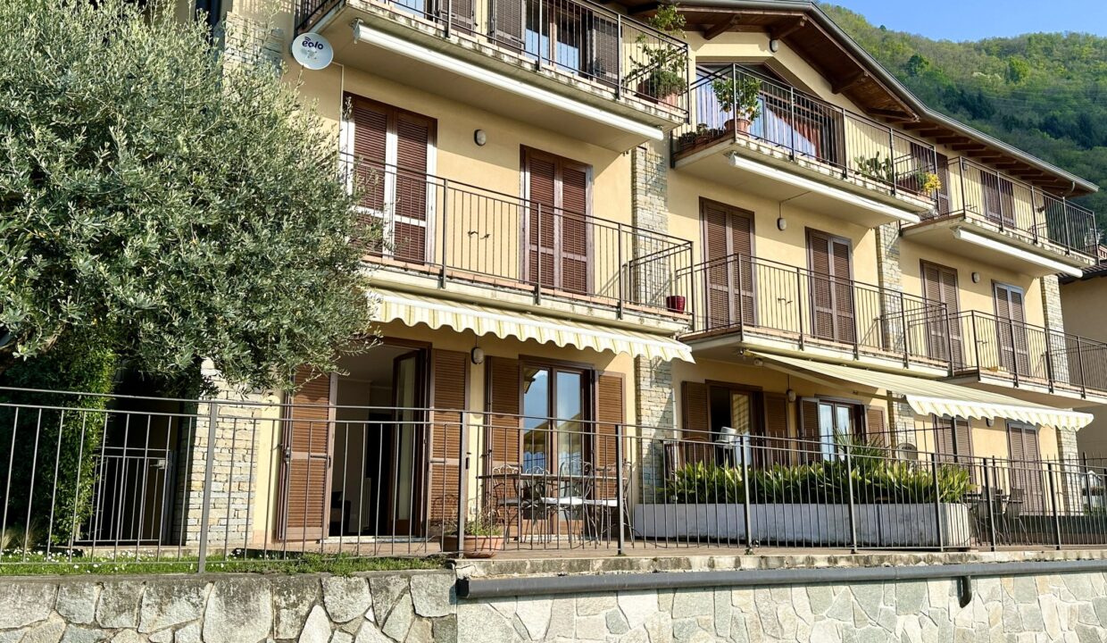 Apartment with Terrace and Lake View - Dorio