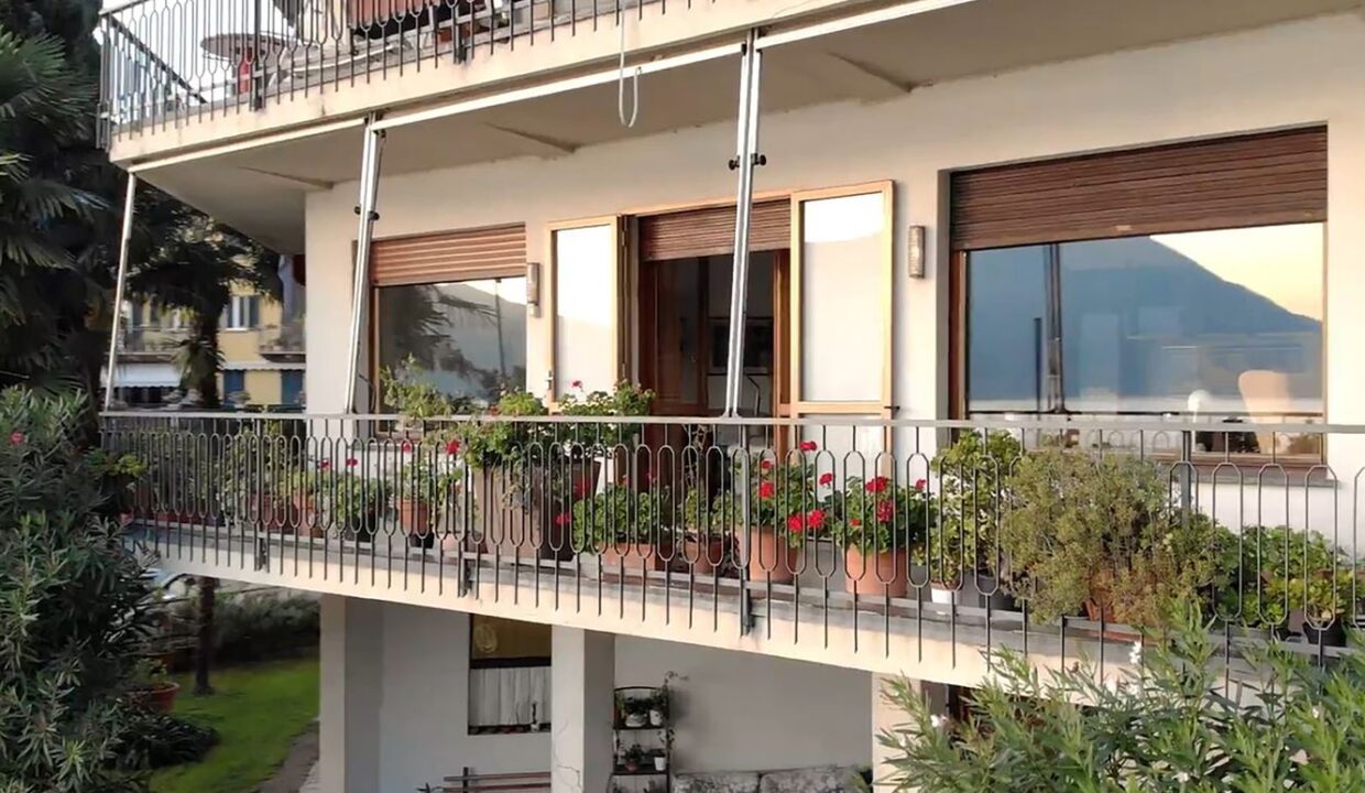 Apartment Front Lake Como with Terrace - Bellano