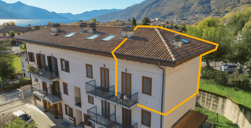 Gravedona ed Uniti Apartment with Balcony