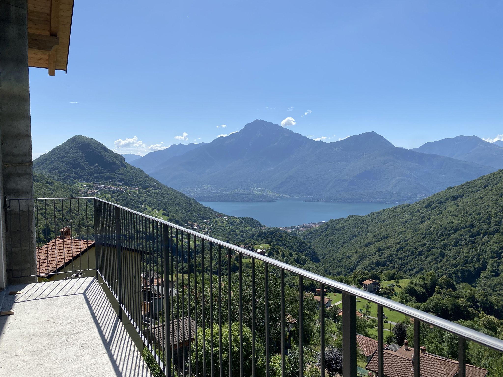 Lake Como Real Estate Apartments Villas for sale Homes