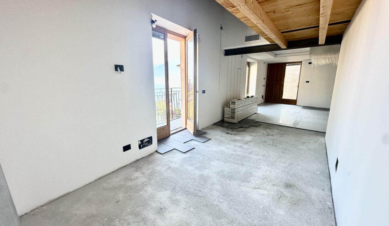 Renovated Apartment Gravedona ed Uniti with Lake View