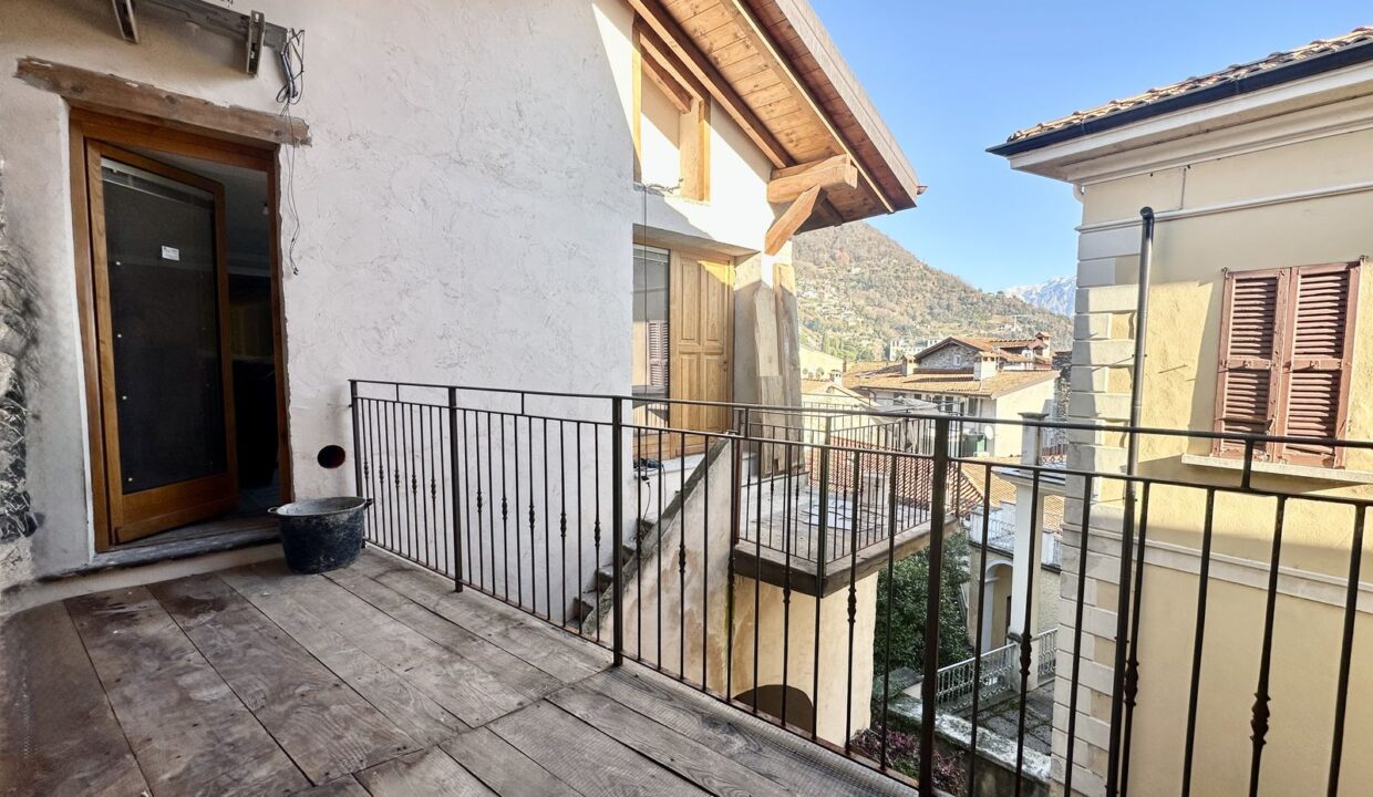 Renovated Apartment Gravedona ed Uniti with Lake View