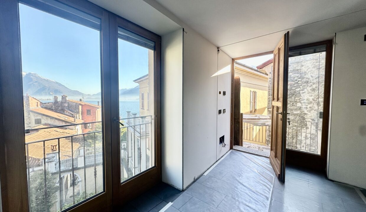 Renovated Apartment Gravedona ed Uniti with Lake View