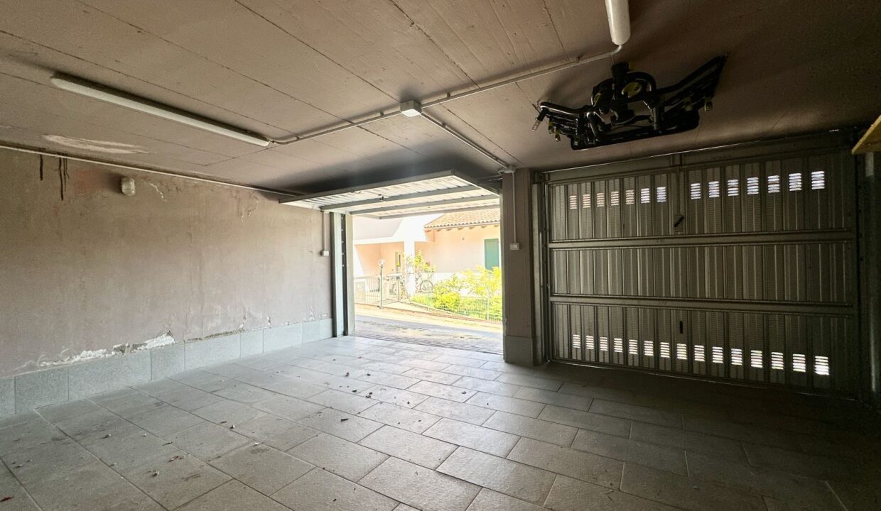 Apartment Musso with Terraces Garage and Lake View