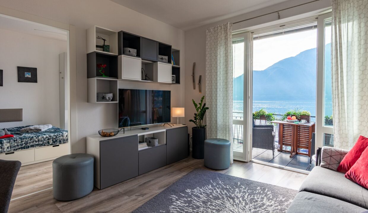 Lake Como Tremezzina Apartment with Balcony