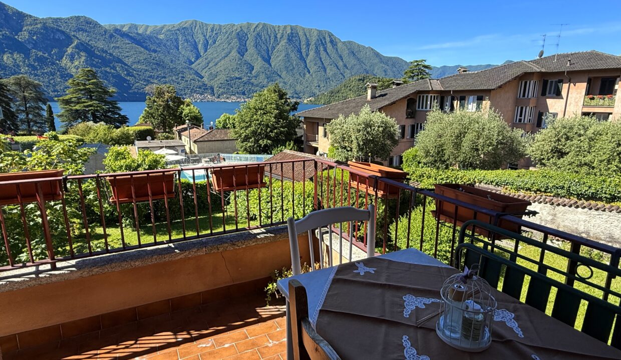 Appartamento a Mezzegra con Giardino e Vista Lago 22