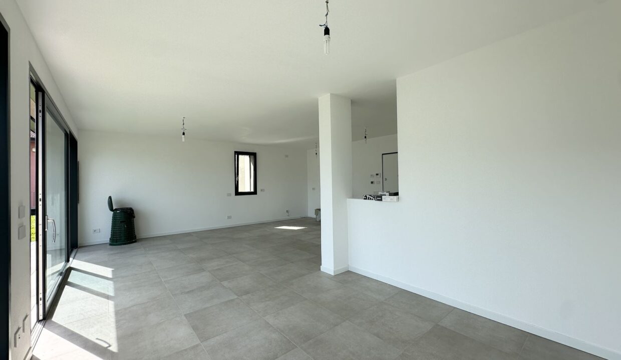 Luxury Class A Apartment with Private Garden and Lake View – Lake Como