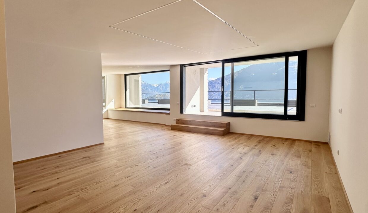 Lake Como Modern Apartment Residence with Pool