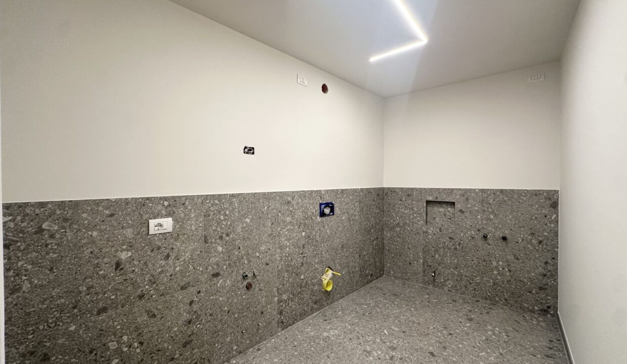 Lake Como Modern Apartment Residence with Pool