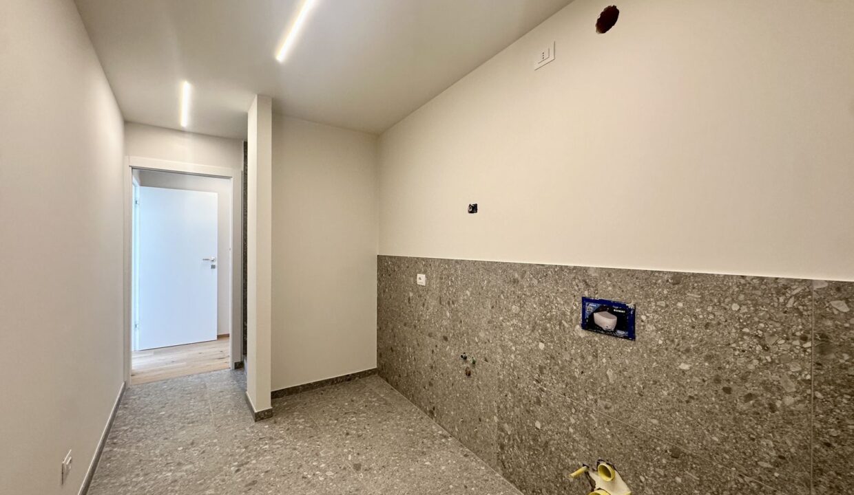 Lake Como Modern Apartment Residence with Pool