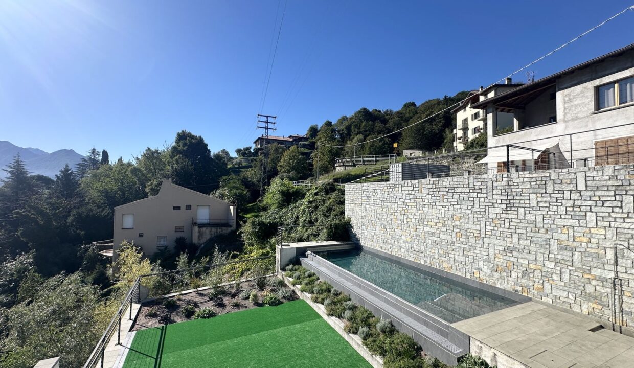 Lake Como Modern Apartment Residence with Pool