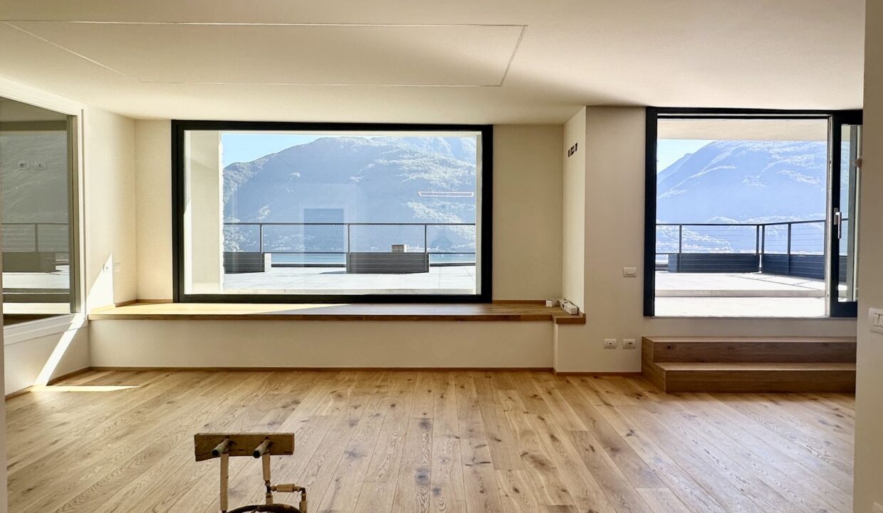 Lake Como Modern Apartment Residence with Pool