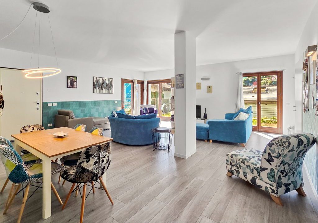 Argegno Villa con Piscina e Vista Lago10