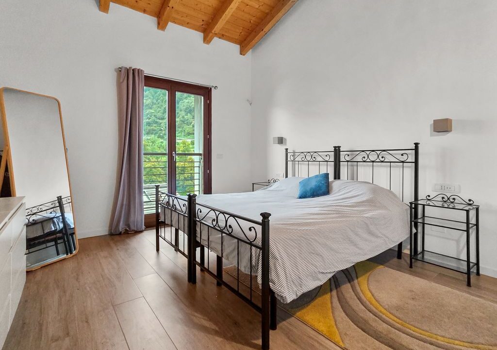 Argegno Villa con Piscina e Vista Lago25