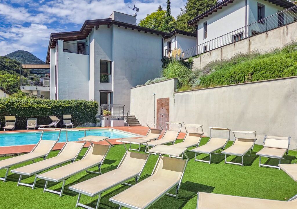Argegno Villa con Piscina e Vista Lago5