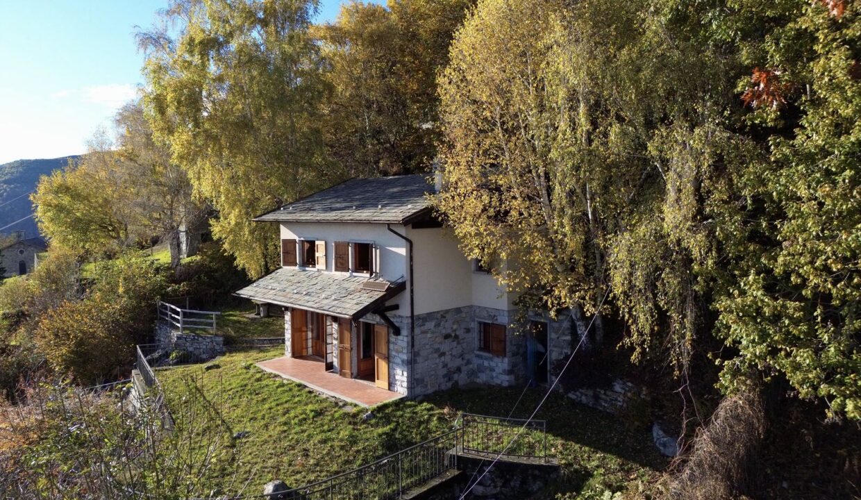 Detached House Gera Lario with Lake View