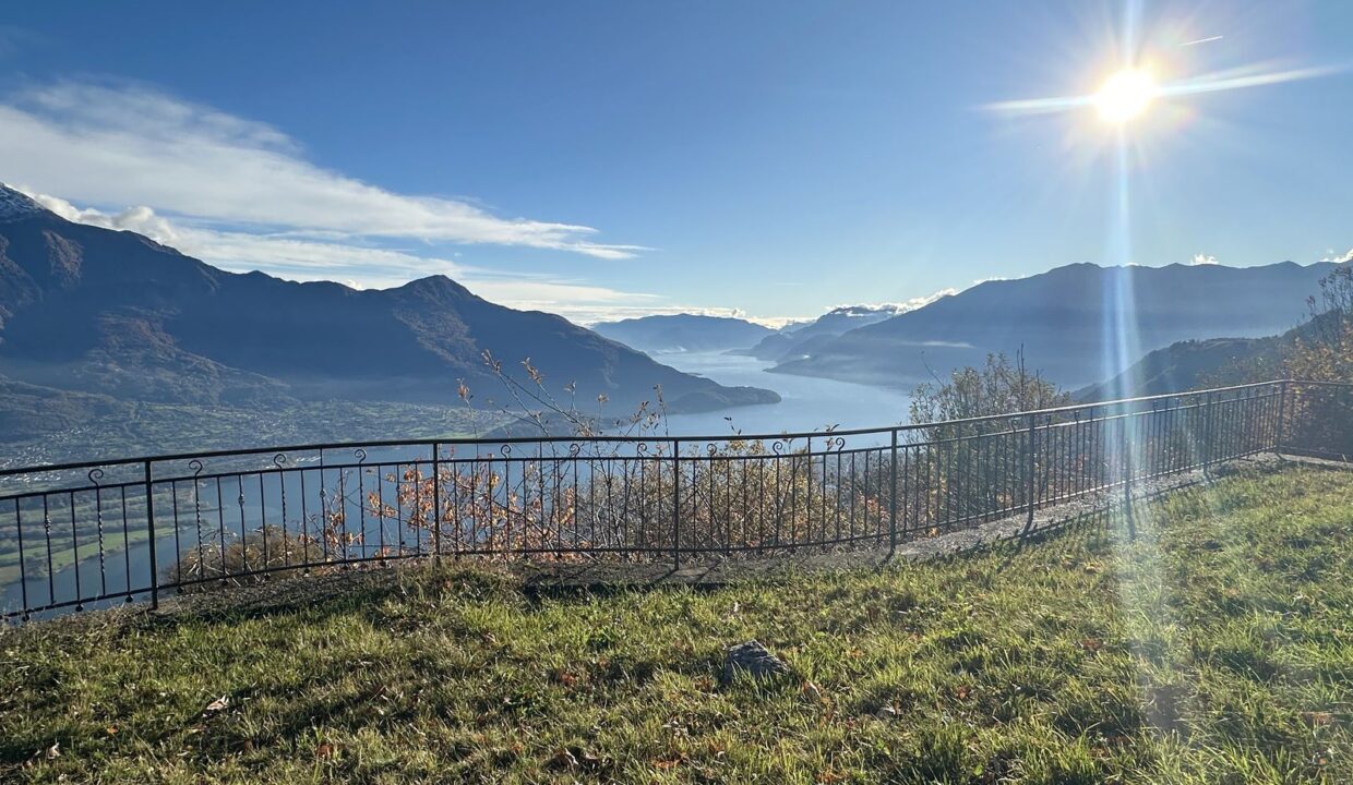Detached House Gera Lario with Lake View