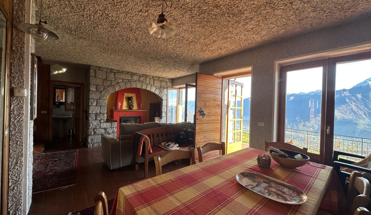 Detached House Gera Lario with Lake View