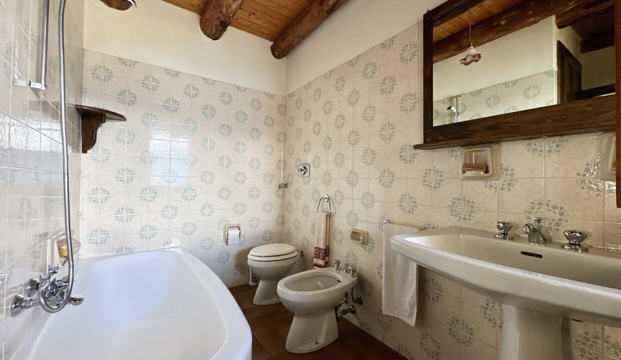 Detached House Gera Lario with Lake View