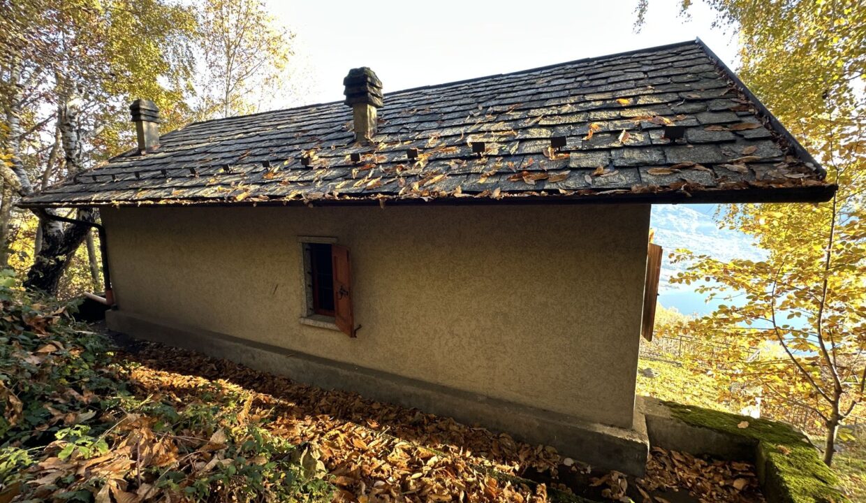 Detached House Gera Lario with Lake View