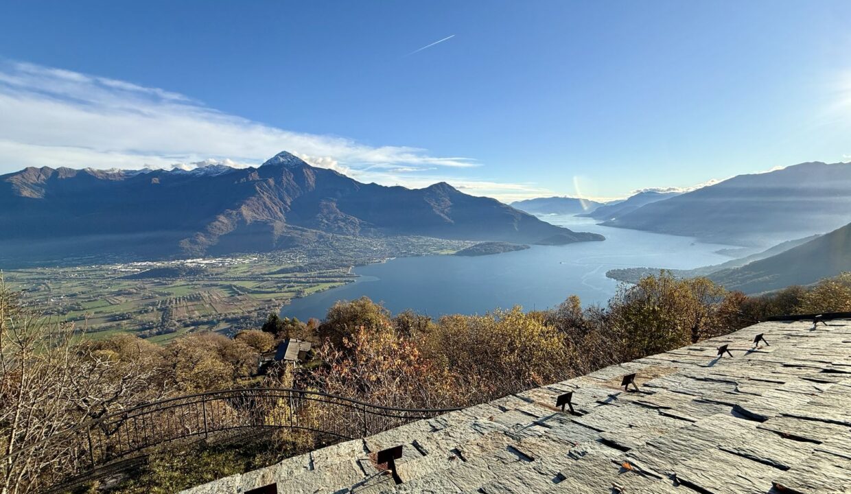 Detached House Gera Lario with Lake View
