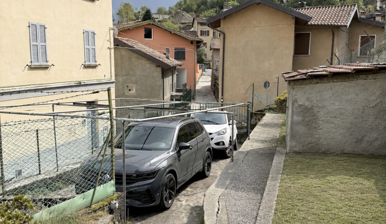 Lake Como San Siro House with Garden