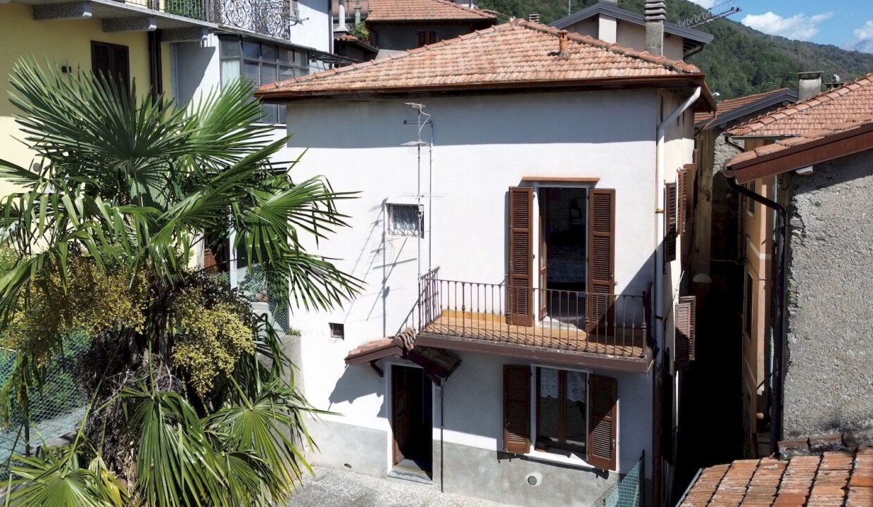 Lake Como San Siro House with Garden