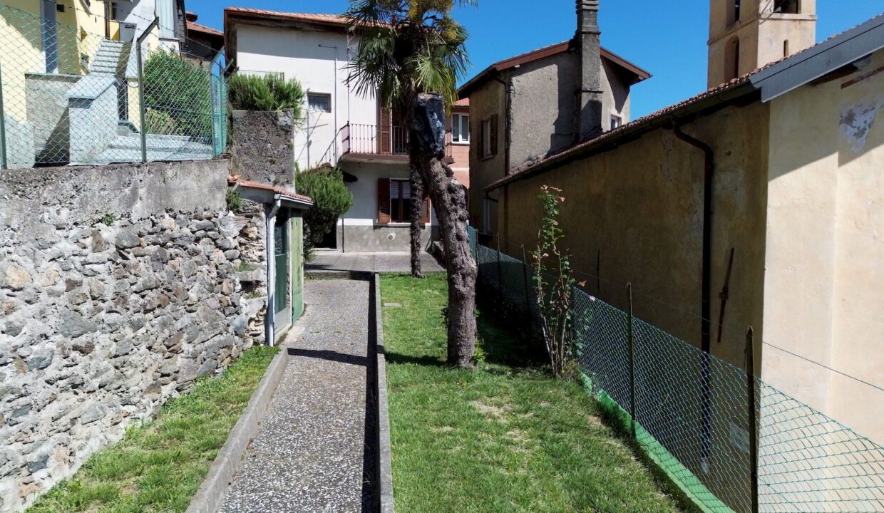 Lake Como San Siro House with Garden