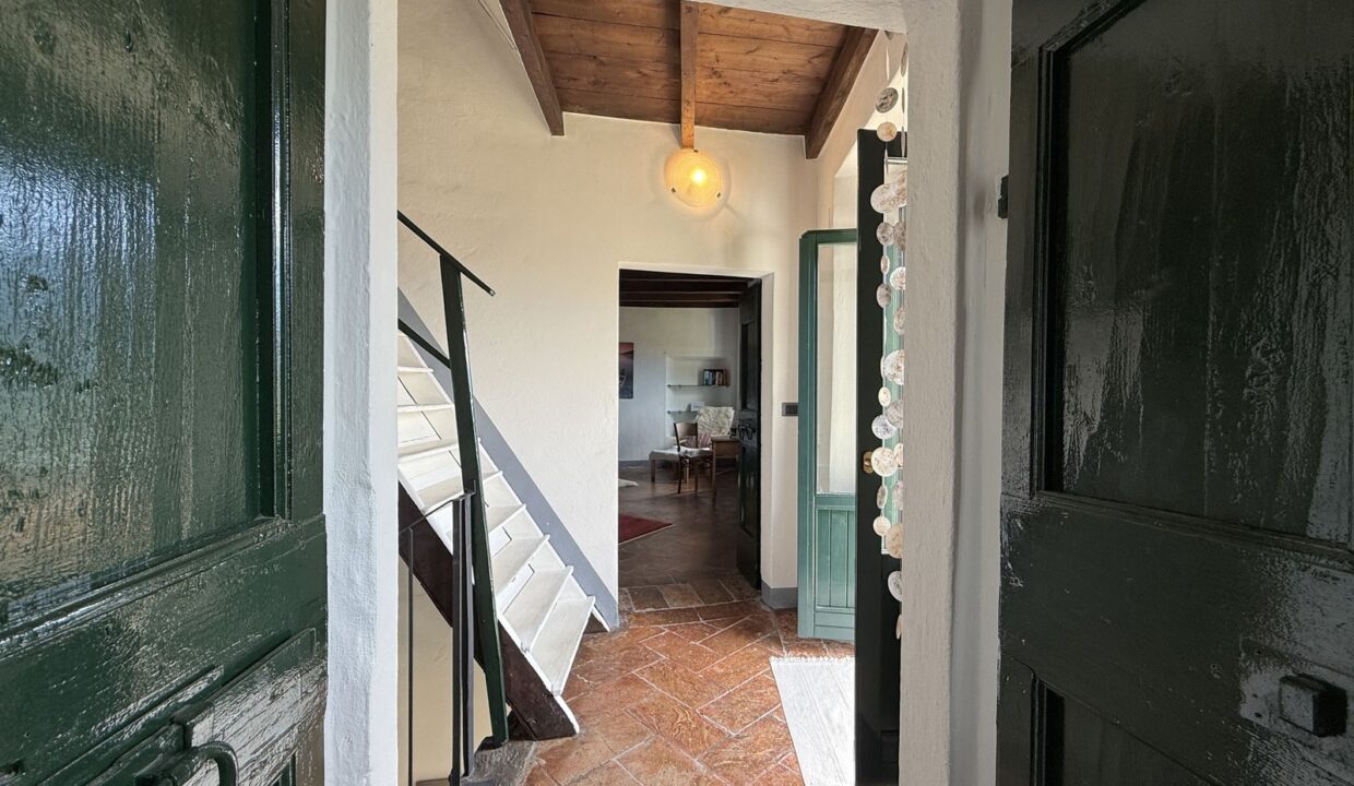 Restored House Vercana with Lake View