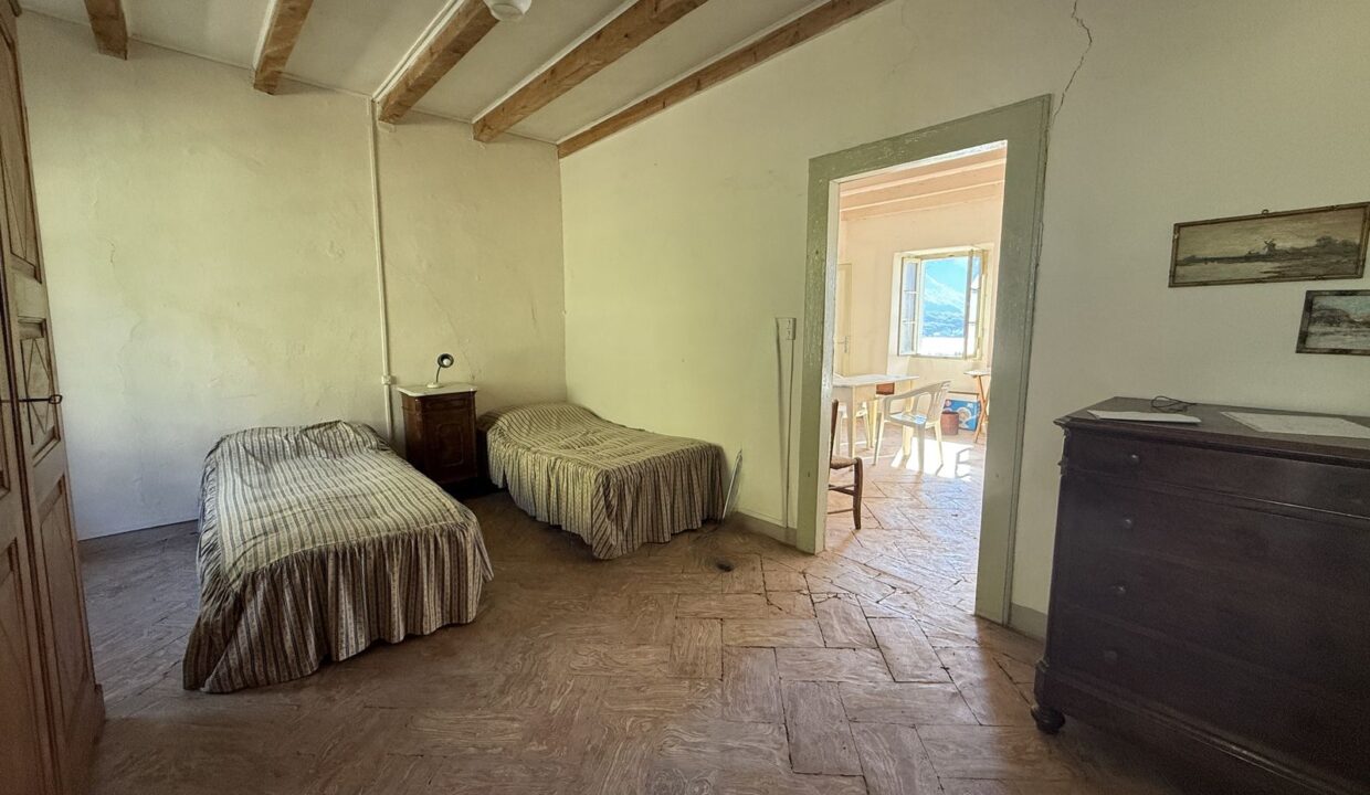 House Gravedona ed Unito with Garden and Lake View