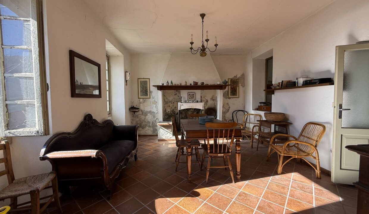 House Gravedona ed Unito with Garden and Lake View