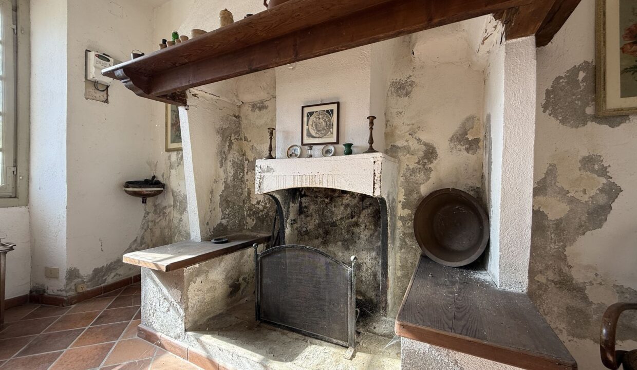 House Gravedona ed Unito with Garden and Lake View