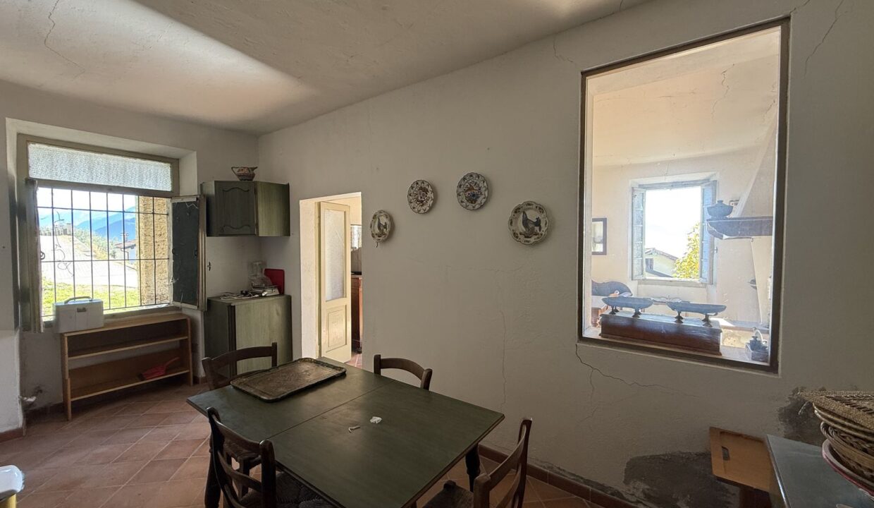 House Gravedona ed Unito with Garden and Lake View