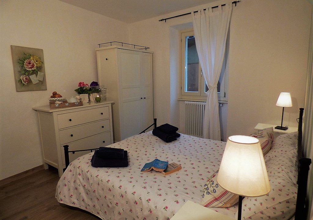 Bedroom in apartment Menaggio -  Lake Como