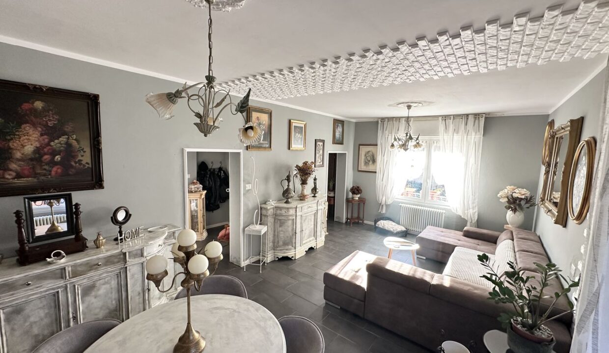 Detached House Gravedona ed Uniti with Garden