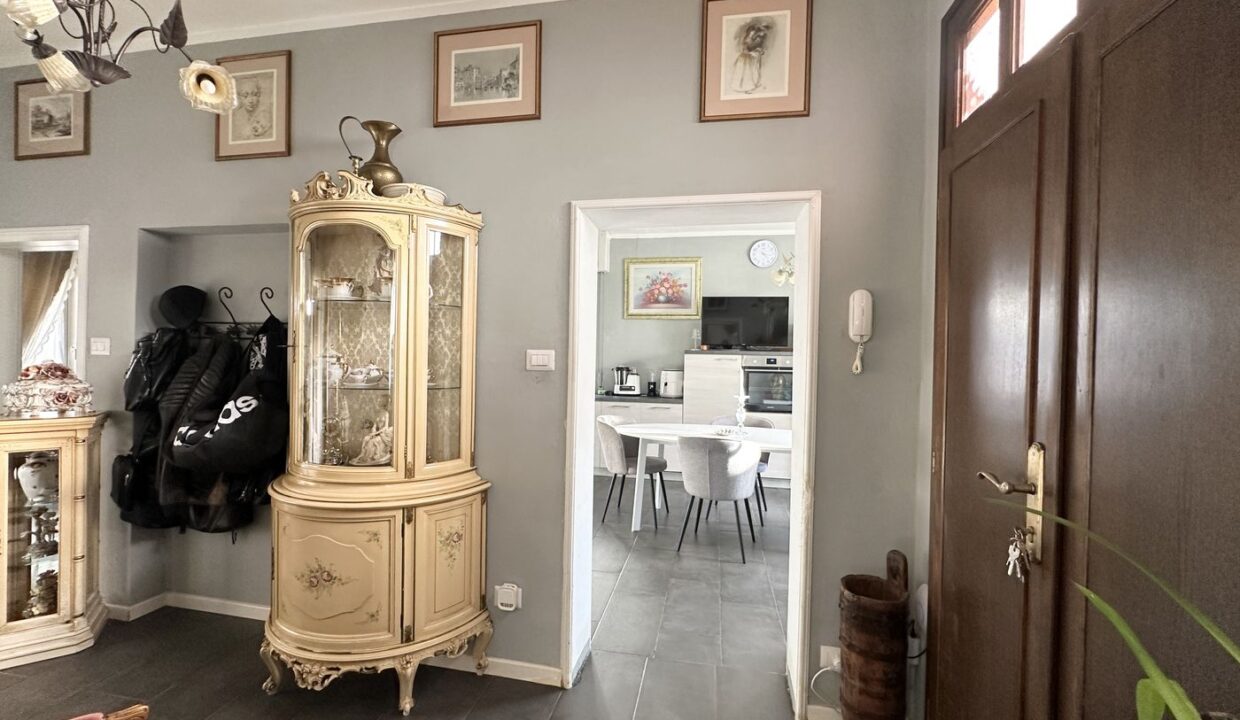 Detached House Gravedona ed Uniti with Garden