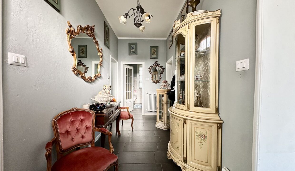 Detached House Gravedona ed Uniti with Garden