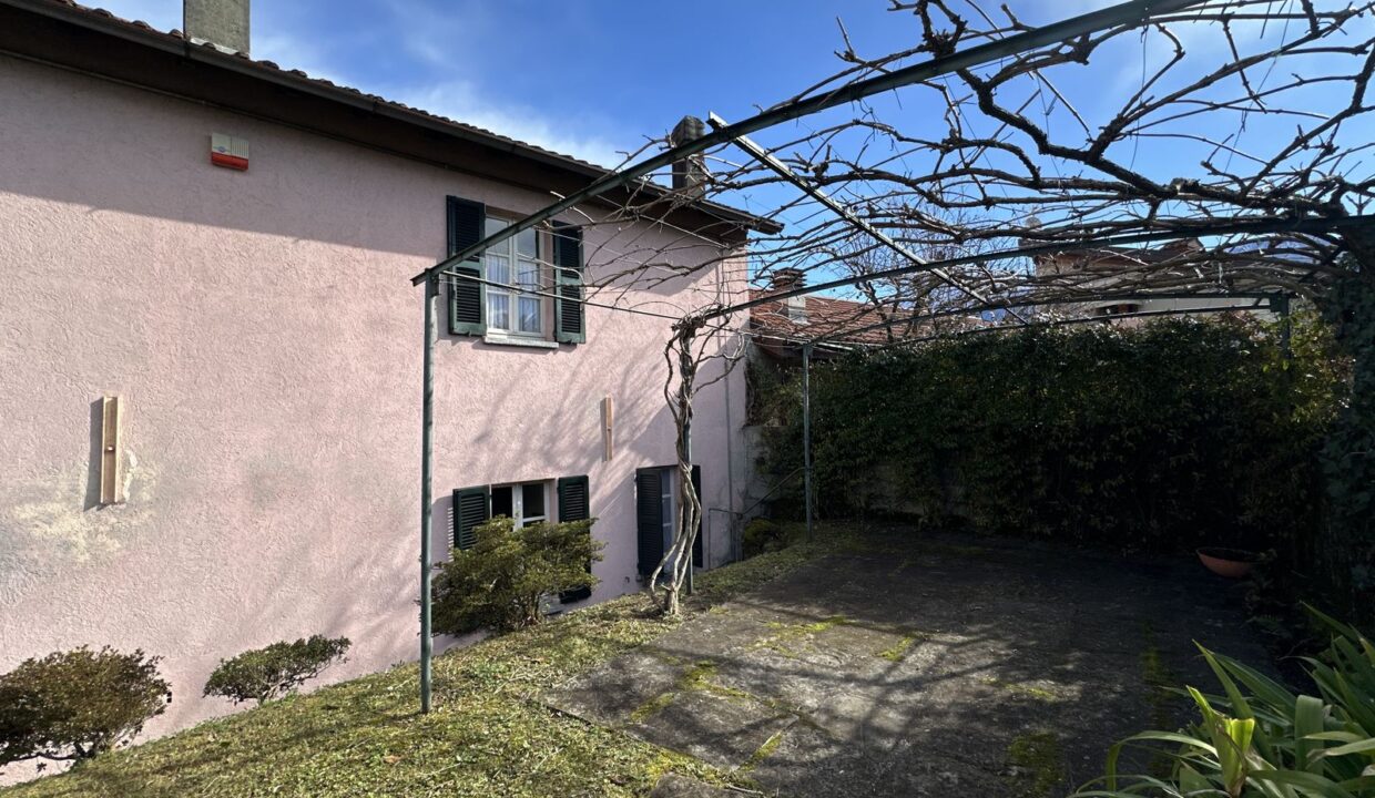 House Gravedona ed Uniti Lake Como with Garden