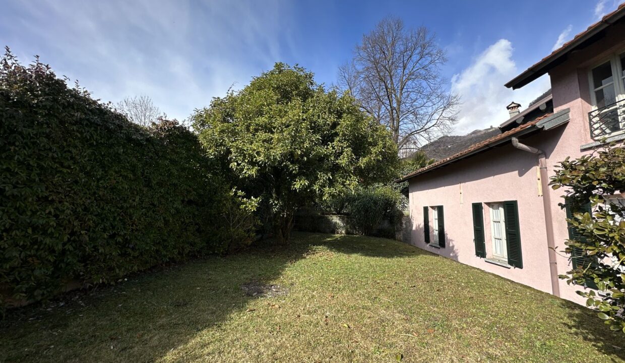 House Gravedona ed Uniti Lake Como with Garden